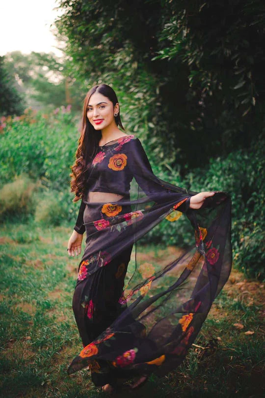 Siyah-Stitched Saree